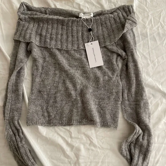 Lovers and Friends Kyra off shoulder sweater - Picture 2 of 2